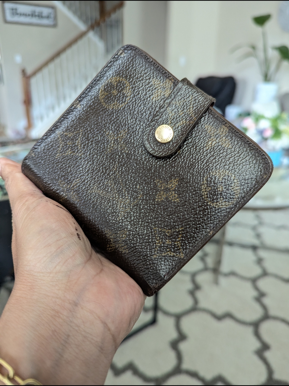 Louis Vuitton Vintage Bifold Wallet (Year 2000, France)